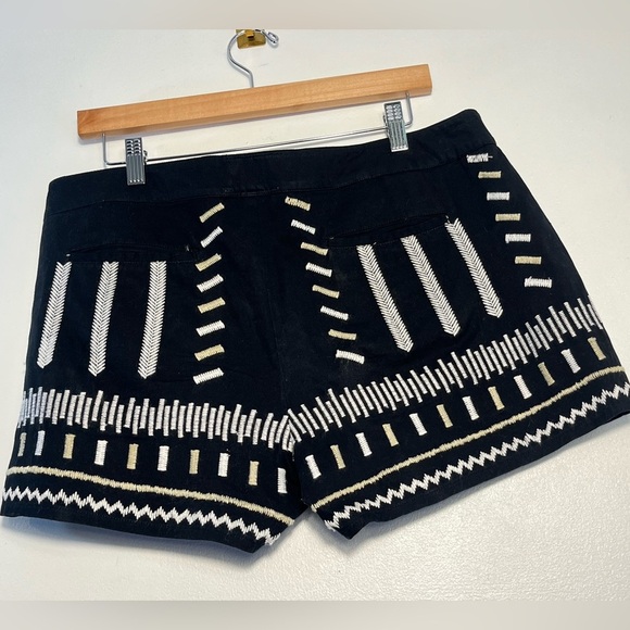 Anthropologie Chloe Oliver Black Embroidered Dash Dash Shorts Size 10 - Picture 4 of 8